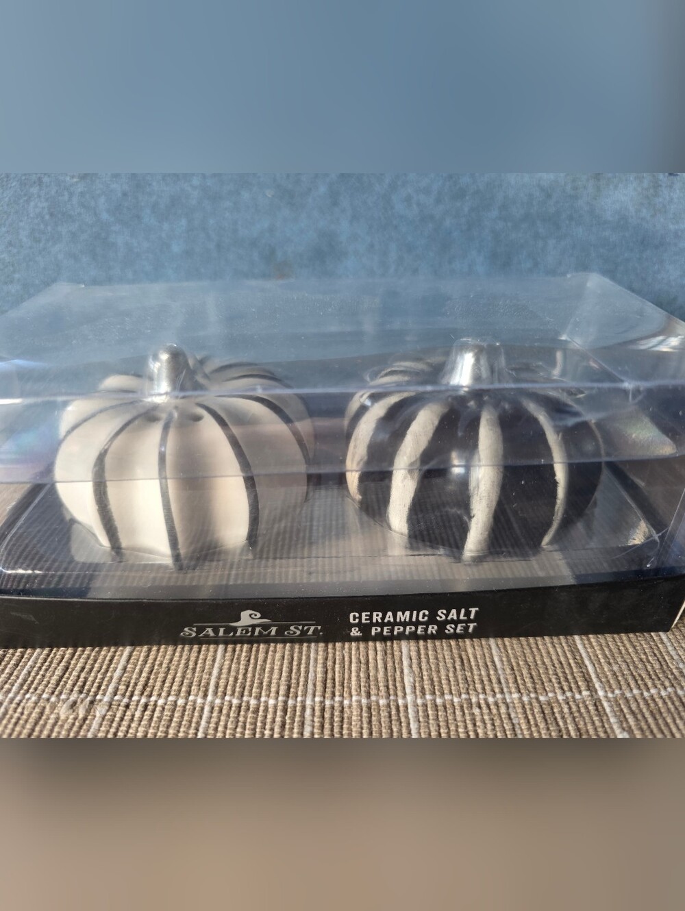 Ceramic Pumpkin Salt & Pepper Set